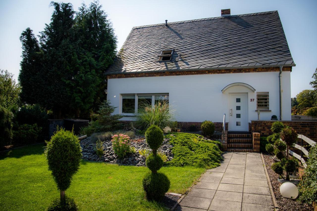 Unterschlupf Radeberg Mit Garten & Whirlpool Buitenkant foto